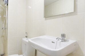 Apartment | Bathroom - Comfort Stay 2Br Apartment M-Town Residence (Gading Serpong)