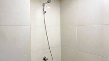 Studio | Kamar mandi