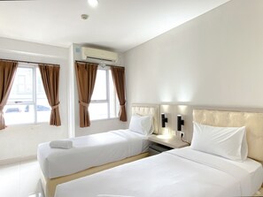 Studio - Modern Studio At Elvis Tower Apartment (Cikarang)