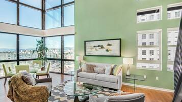 Smart-tv en een open haard