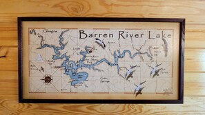 Mapa enmarcado del lago Barren River con ubicaciones y puntos de interés señalados.