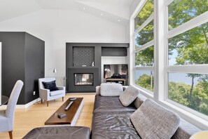 TV, fireplace, DVD player