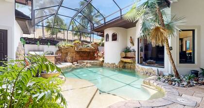 Deluxe home in a resort community with amazing views, pool, & hot tub