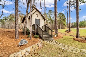 Exterior - Balcony + Community Perks: Lake Martin Condo! (Dadeville)