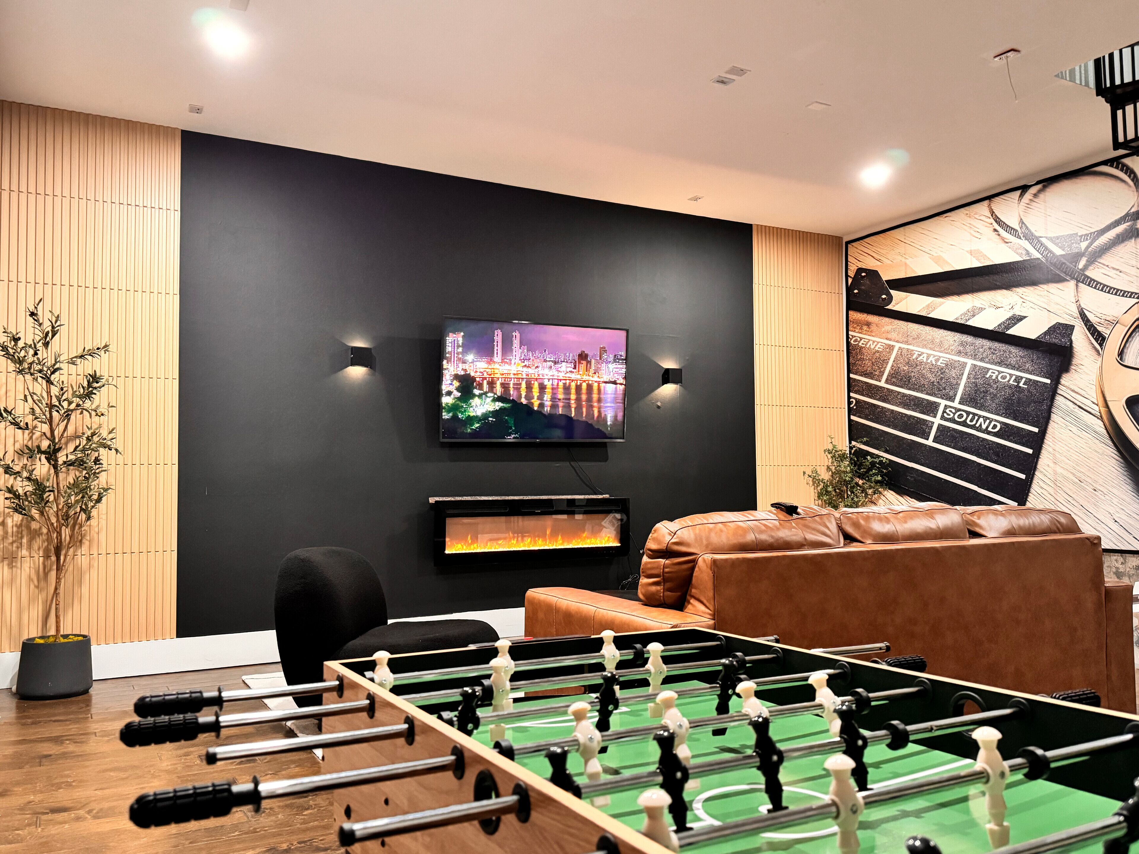 Black Pearl! Near Lake Travis Safe Hood, Large Entertainment area