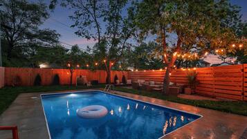 Opvarmet pool