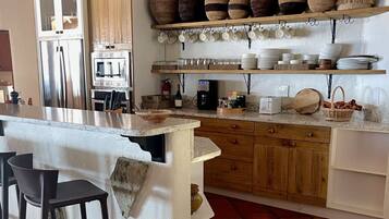 Mikrowelle, Ofen, Herdplatte, Geschirrspüler