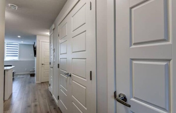 Interior - 1 Queen BR Condo @ Seton, 3 mins to South Health campus
(Calgary)