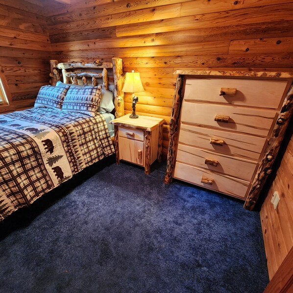 3 bedrooms, travel crib, free WiFi, bed sheets