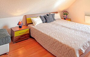 3 bedrooms, travel cot, free WiFi
