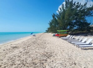 Beach - Entire Villa in Long Bay Beach (Providenciales)