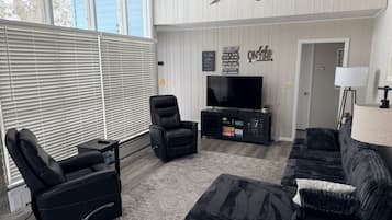 TV connectée, lecteur de DVD, vidéothèque