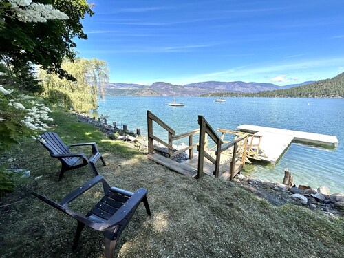 Tranquility Bay - Waterfront - Shuswap Vacations & Sledding Accommodation