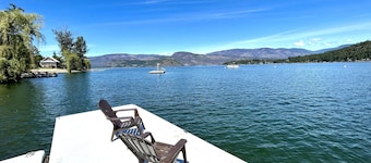 Tranquility Bay - Waterfront - Shuswap Vacations & Sledding Accommodation