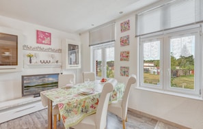 Dining - Ferienwohnung Fürstenberg (Fürstenberg/Havel OT H)