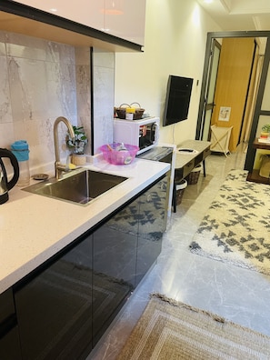 Private kitchen - Cozy studio apartment in Nairobi (Nairobi)