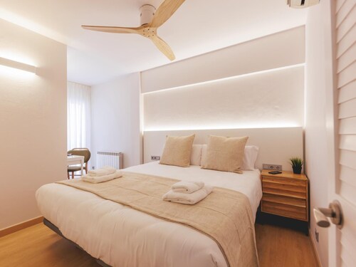 Hortes - Holiday Apartment Rental in Girona | Bravissimo