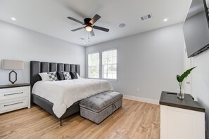 4 bedrooms, iron/ironing board, travel cot, WiFi