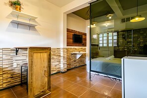 Minibar, Wi-Fi gratuit, draps fournis