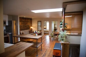 Interior - #5 · The Palatial - 1500 sq feet of amazing space. (Stratford)