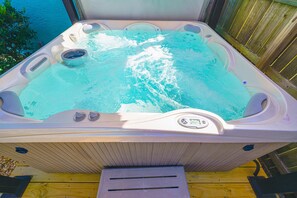 屋外スパ浴槽