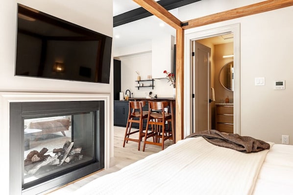 1 chambre, fer et planche Ă repasser, Wi-Fi gratuit, draps fournis