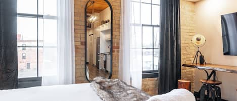 1 slaapkamer, een bureau, een strijkplank/strijkijzer, gratis wifi