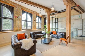 Interior - Bradshaw Lofts: The Belfast (Stratford)