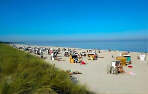 Una spiaggia nelle vicinanze