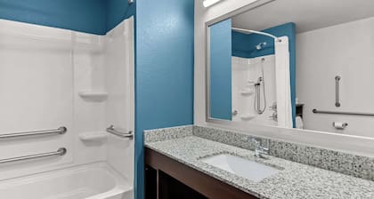 Woodspring Suites Waco South