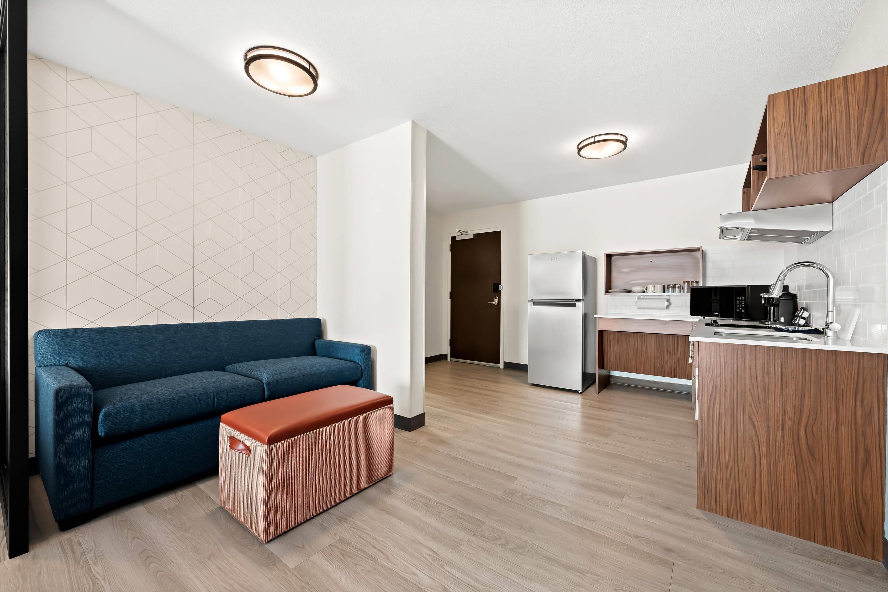 Suite, 1 cama King size, para no fumadores | Escritorio, wifi gratis y ropa de cama 