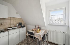 Dining - Ferienwohnung Neuhermsdorf (Neuhermsdorf)