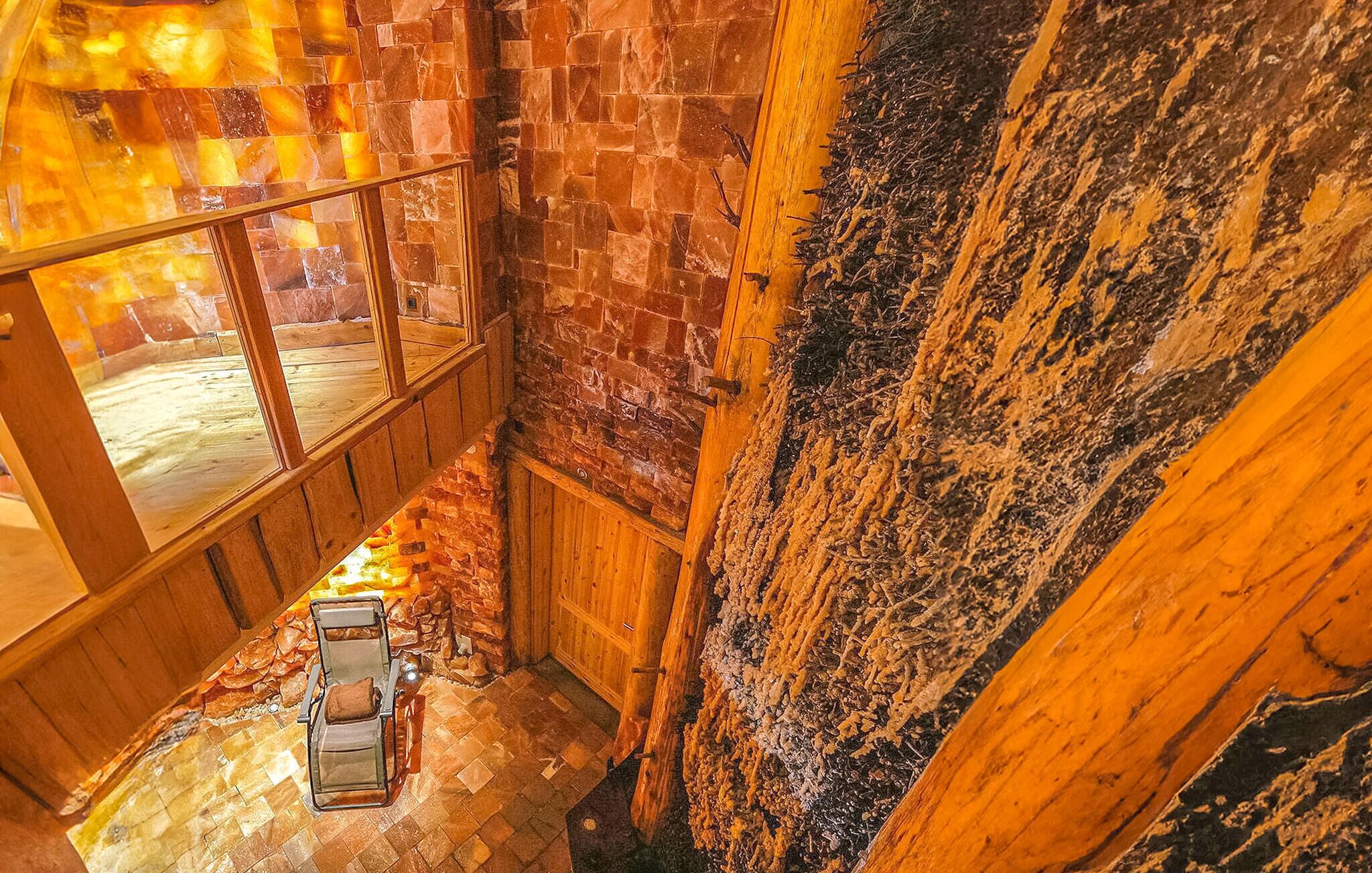 المنشأة من الداخل