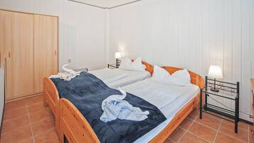 1 Schlafzimmer, Reisekinderbett, kostenloses WLAN, BettwÀsche