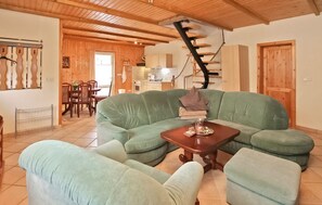 TV, DVD player, stereo - 2 bedroom lovely home in Malchow (Malchow)