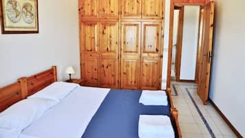 1 bedroom, WiFi, bed sheets