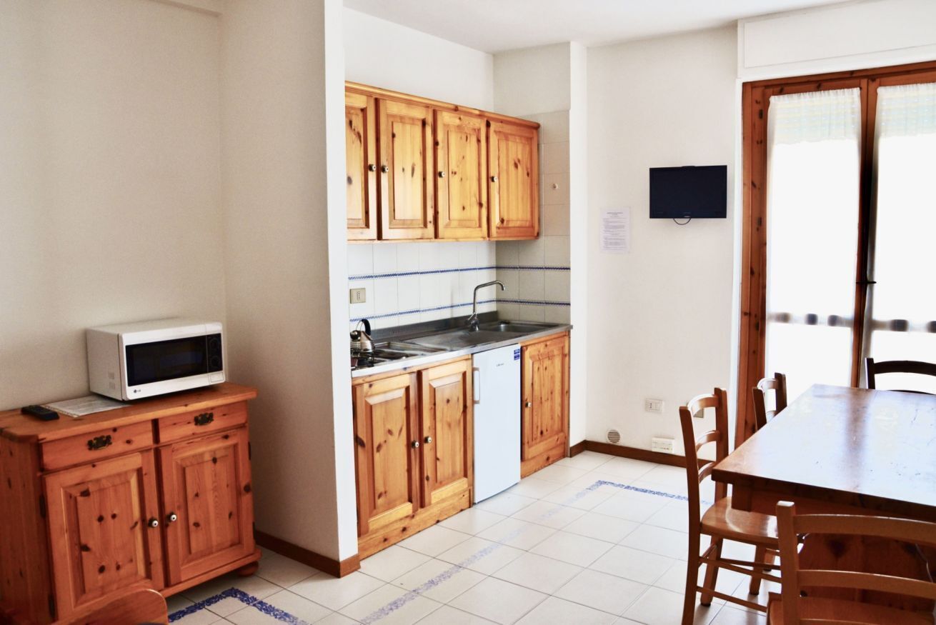 Fridge, microwave, stovetop, toaster