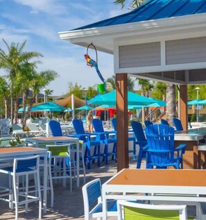 تناول الطعام بالخارج