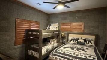 1 bedroom, travel crib, WiFi, bed sheets