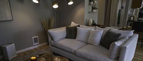 Televisor intel·ligent i llibres