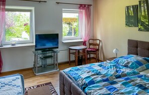 2 bedrooms, travel crib, free WiFi - Gorgeous apartment in Lychen with sauna (Lychen)