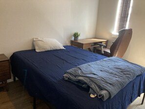 3 chambres, fer et planche Ă repasser, Wi-Fi, draps fournis
