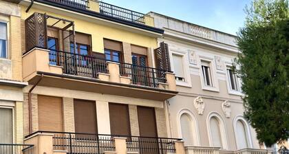 P027 - Porto Recanati, three-room apartment in the center with sea view