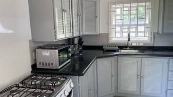 Micro-ondas, fogão, cooktop