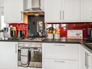 洗碗机、高脚椅