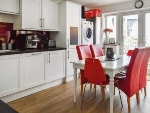 洗碗机、高脚椅