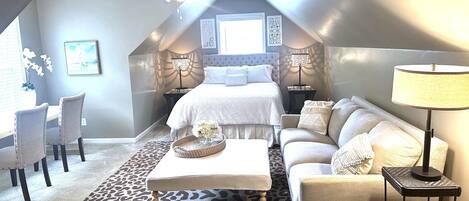 2 間睡房、書桌、免費 Wi-Fi、床單