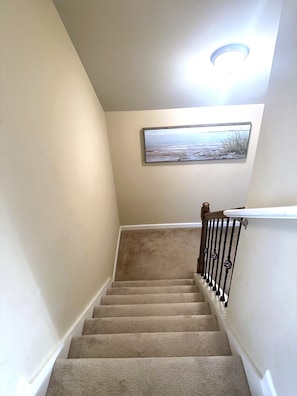 Interior - Private Luxury Suite 2 Bed 1 Bath w/ LR and Kitchenette! Remote Workspace (Bethlehem)