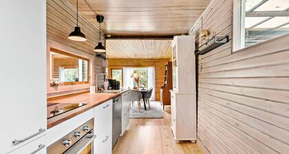 3 bedroom cozy home in Sjællands Odde