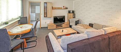 تلفزيون، مشغل دي في دي، ستيريو